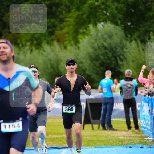 30.08.2026 - Elbe Triathlon Hamburg LAZAROV Photography http://msf.ph/oto/10061369 30.08.2026 11:44:36 Ziel 395, 553, 862, 1154, 1161, 1384 meine-sportfotos.de