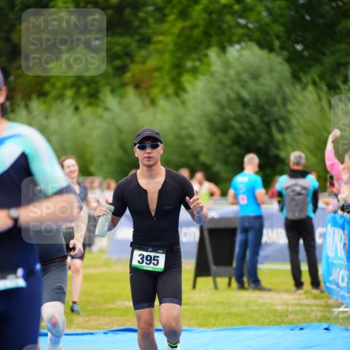 30.08.2026 - Elbe Triathlon Hamburg LAZAROV Photography http://msf.ph/oto/10061380 30.08.2026 11:44:36 Ziel 395, 553, 862, 1154, 1161, 1384 meine-sportfotos.de
