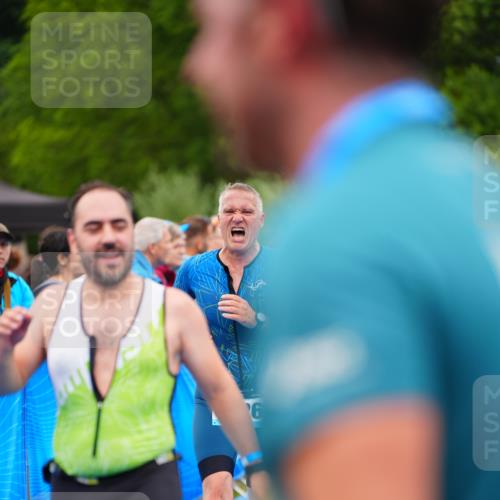 30.08.2026 - Elbe Triathlon Hamburg LAZAROV Photography http://msf.ph/oto/10061446 30.08.2026 11:44:49 Ziel 810, 1082, 1258, 1326 meine-sportfotos.de