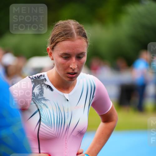 30.08.2026 - Elbe Triathlon Hamburg LAZAROV Photography http://msf.ph/oto/10061494 30.08.2026 11:44:59 Ziel 1082, 1296 meine-sportfotos.de