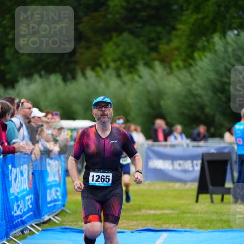 30.08.2026 - Elbe Triathlon Hamburg LAZAROV Photography http://msf.ph/oto/10061568 30.08.2026 11:45:17 Ziel 547, 1265 meine-sportfotos.de