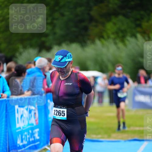 30.08.2026 - Elbe Triathlon Hamburg LAZAROV Photography http://msf.ph/oto/10061585 30.08.2026 11:45:18 Ziel 547, 1265 meine-sportfotos.de