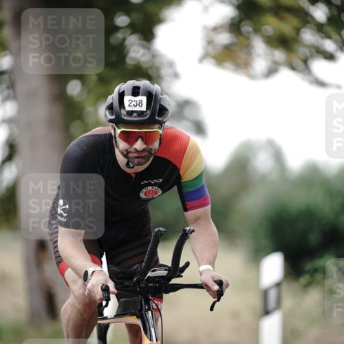 30.08.2026 - Elbe Triathlon Hamburg Michael Burmester http://msf.ph/oto/10061606 30.08.2026 08:46:11 Radfahren 229, 238 meine-sportfotos.de