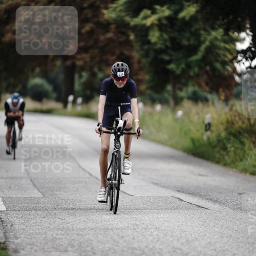30.08.2026 - Elbe Triathlon Hamburg Michael Burmester http://msf.ph/oto/10061677 30.08.2026 08:48:45 Radfahren 208, 214 meine-sportfotos.de