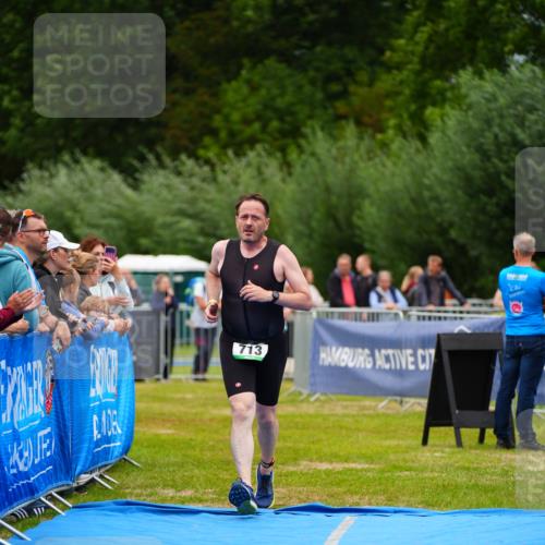 30.08.2026 - Elbe Triathlon Hamburg LAZAROV Photography http://msf.ph/oto/10061729 30.08.2026 11:45:52 Ziel 713, 1338 meine-sportfotos.de