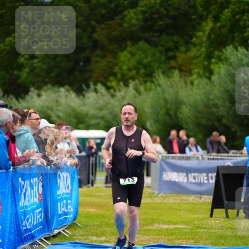 30.08.2026 - Elbe Triathlon Hamburg LAZAROV Photography http://msf.ph/oto/10061735 30.08.2026 11:45:53 Ziel 713, 1338 meine-sportfotos.de