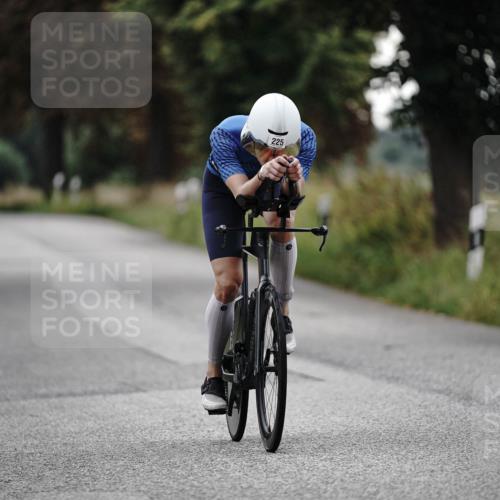 30.08.2026 - Elbe Triathlon Hamburg Michael Burmester http://msf.ph/oto/10061741 30.08.2026 08:50:41 Radfahren 225 meine-sportfotos.de