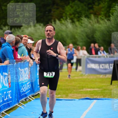 30.08.2026 - Elbe Triathlon Hamburg LAZAROV Photography http://msf.ph/oto/10061745 30.08.2026 11:45:54 Ziel 713, 1338 meine-sportfotos.de