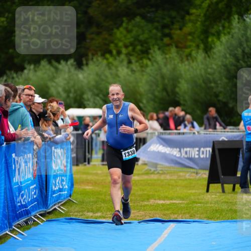 30.08.2026 - Elbe Triathlon Hamburg LAZAROV Photography http://msf.ph/oto/10061752 30.08.2026 11:45:59 Ziel 713, 1338 meine-sportfotos.de