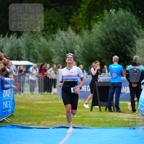 30.08.2026 - Elbe Triathlon Hamburg LAZAROV Photography http://msf.ph/oto/10061777 30.08.2026 11:46:10 Ziel 873 meine-sportfotos.de