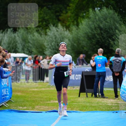 30.08.2026 - Elbe Triathlon Hamburg LAZAROV Photography http://msf.ph/oto/10061780 30.08.2026 11:46:10 Ziel 873 meine-sportfotos.de