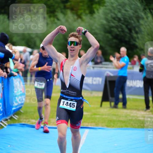 30.08.2026 - Elbe Triathlon Hamburg LAZAROV Photography http://msf.ph/oto/10061897 30.08.2026 11:46:57 Ziel 737, 788, 1445 meine-sportfotos.de