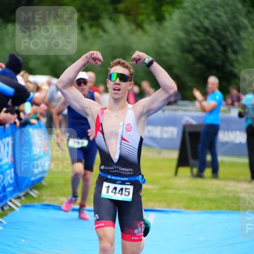 30.08.2026 - Elbe Triathlon Hamburg LAZAROV Photography http://msf.ph/oto/10061900 30.08.2026 11:46:57 Ziel 737, 788, 1445 meine-sportfotos.de