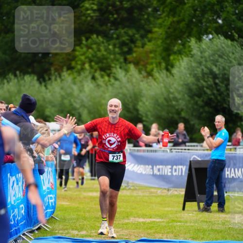 30.08.2026 - Elbe Triathlon Hamburg LAZAROV Photography http://msf.ph/oto/10061916 30.08.2026 11:47:01 Ziel 737, 788, 1294, 1445 meine-sportfotos.de