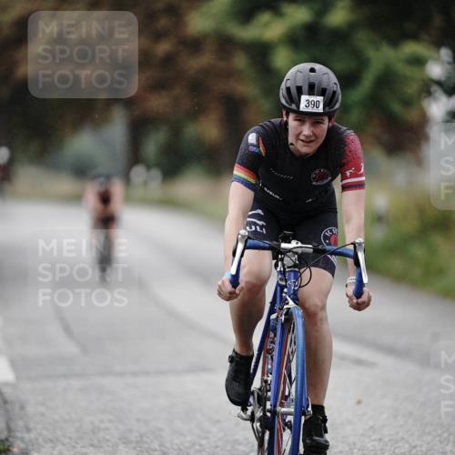 30.08.2026 - Elbe Triathlon Hamburg Michael Burmester http://msf.ph/oto/10061933 30.08.2026 08:53:58 Radfahren 197, 356, 390 meine-sportfotos.de