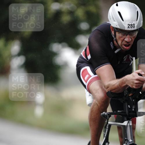 30.08.2026 - Elbe Triathlon Hamburg Michael Burmester http://msf.ph/oto/10061962 30.08.2026 08:54:09 Radfahren 280 meine-sportfotos.de