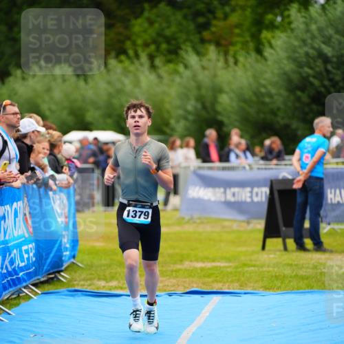 30.08.2026 - Elbe Triathlon Hamburg LAZAROV Photography http://msf.ph/oto/10061996 30.08.2026 11:47:14 Ziel 1311, 1379 meine-sportfotos.de