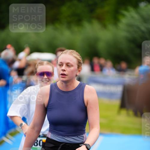 30.08.2026 - Elbe Triathlon Hamburg LAZAROV Photography http://msf.ph/oto/10062059 30.08.2026 11:47:32 Ziel 809, 814, 828, 857, 1383 meine-sportfotos.de
