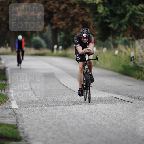 30.08.2026 - Elbe Triathlon Hamburg Michael Burmester http://msf.ph/oto/10062131 30.08.2026 08:56:16 Radfahren 219, 326 meine-sportfotos.de