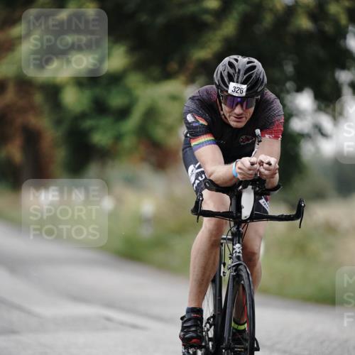 30.08.2026 - Elbe Triathlon Hamburg Michael Burmester http://msf.ph/oto/10062136 30.08.2026 08:56:17 Radfahren 326 meine-sportfotos.de