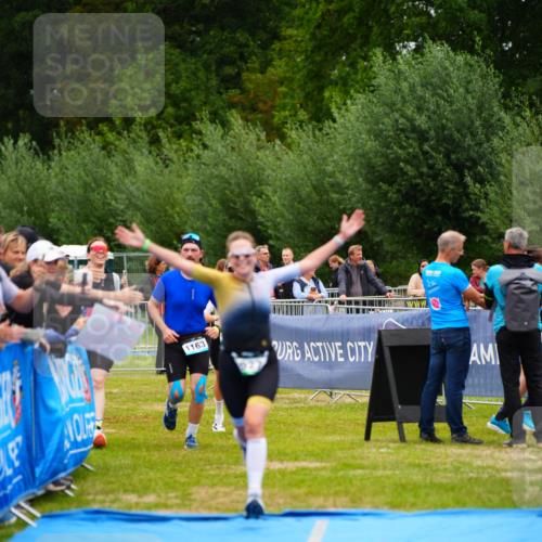 30.08.2026 - Elbe Triathlon Hamburg LAZAROV Photography http://msf.ph/oto/10062142 30.08.2026 11:47:58 Ziel 914, 927, 1163, 1421 meine-sportfotos.de