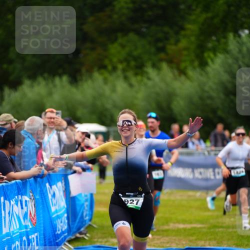 30.08.2026 - Elbe Triathlon Hamburg LAZAROV Photography http://msf.ph/oto/10062163 30.08.2026 11:48:00 Ziel 914, 927, 1163, 1421 meine-sportfotos.de