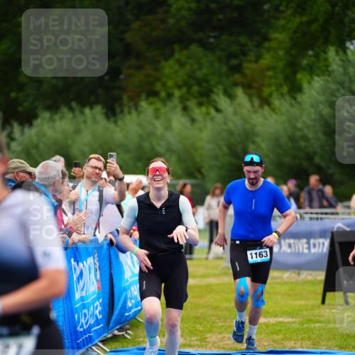 30.08.2026 - Elbe Triathlon Hamburg LAZAROV Photography http://msf.ph/oto/10062181 30.08.2026 11:48:01 Ziel 914, 927, 1163, 1421 meine-sportfotos.de