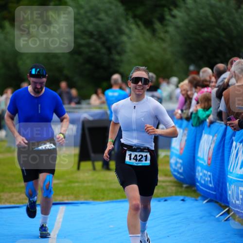 30.08.2026 - Elbe Triathlon Hamburg LAZAROV Photography http://msf.ph/oto/10062190 30.08.2026 11:48:03 Ziel 821, 914, 927, 1163, 1421 meine-sportfotos.de