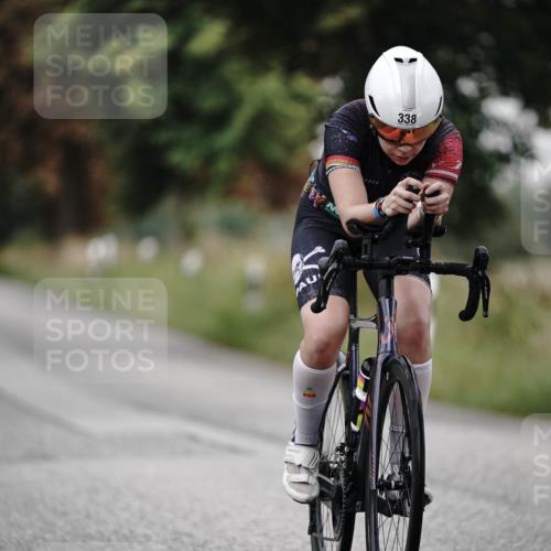 30.08.2026 - Elbe Triathlon Hamburg Michael Burmester http://msf.ph/oto/10062195 30.08.2026 08:56:52 Radfahren 262, 338, 374 meine-sportfotos.de