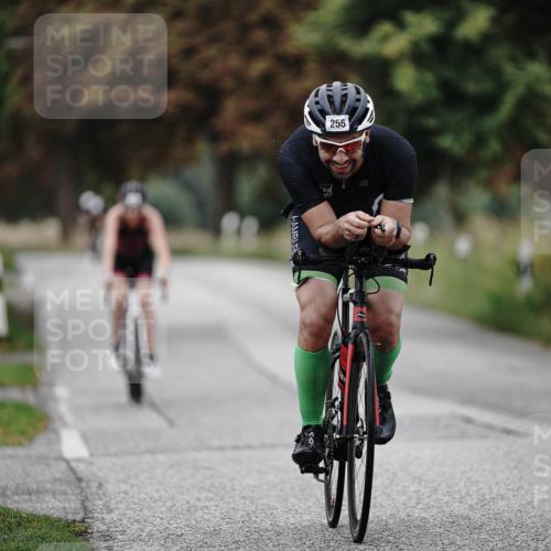 30.08.2026 - Elbe Triathlon Hamburg Michael Burmester http://msf.ph/oto/10062200 30.08.2026 08:57:01 Radfahren 182, 255, 388 meine-sportfotos.de
