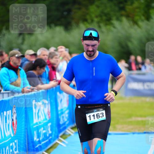 30.08.2026 - Elbe Triathlon Hamburg LAZAROV Photography http://msf.ph/oto/10062222 30.08.2026 11:48:05 Ziel 821, 914, 1163, 1421 meine-sportfotos.de