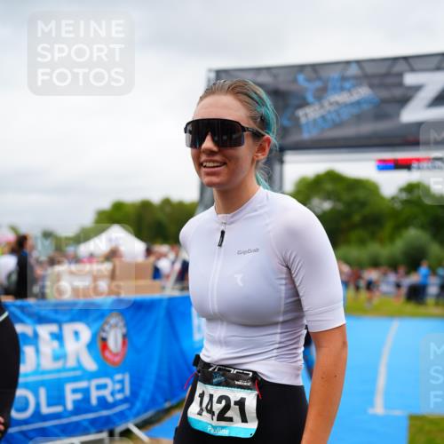 30.08.2026 - Elbe Triathlon Hamburg LAZAROV Photography http://msf.ph/oto/10062230 30.08.2026 11:48:08 Ziel 821, 1163 meine-sportfotos.de