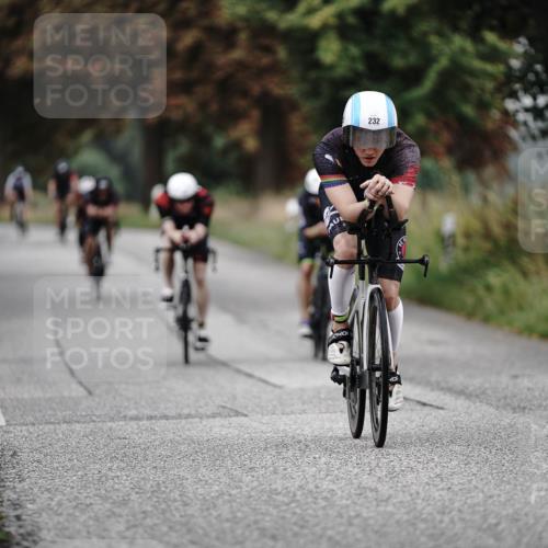 30.08.2026 - Elbe Triathlon Hamburg Michael Burmester http://msf.ph/oto/10062339 30.08.2026 08:57:51 Radfahren 191, 230, 232, 240, 252, 258, 295, 301, 347 meine-sportfotos.de