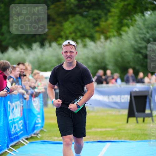 30.08.2026 - Elbe Triathlon Hamburg LAZAROV Photography http://msf.ph/oto/10062373 30.08.2026 11:48:45 Ziel 793, 1087 meine-sportfotos.de