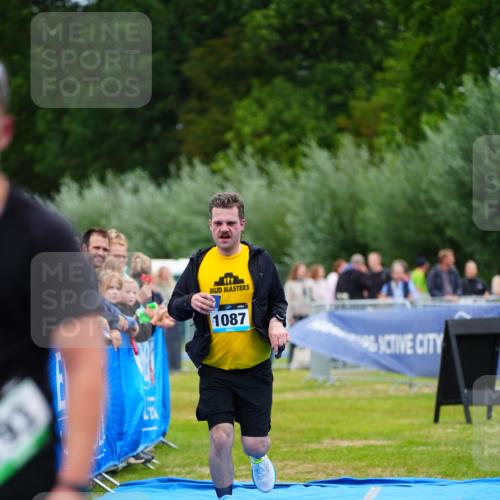 30.08.2026 - Elbe Triathlon Hamburg LAZAROV Photography http://msf.ph/oto/10062402 30.08.2026 11:48:49 Ziel 793, 1087 meine-sportfotos.de
