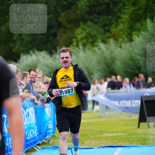 30.08.2026 - Elbe Triathlon Hamburg LAZAROV Photography http://msf.ph/oto/10062415 30.08.2026 11:48:49 Ziel 793, 1087 meine-sportfotos.de