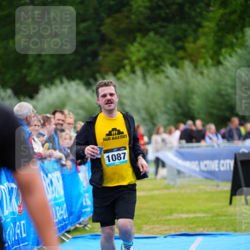 30.08.2026 - Elbe Triathlon Hamburg LAZAROV Photography http://msf.ph/oto/10062419 30.08.2026 11:48:49 Ziel 793, 1087 meine-sportfotos.de