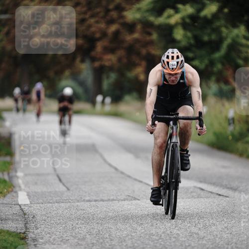 30.08.2026 - Elbe Triathlon Hamburg Michael Burmester http://msf.ph/oto/10062462 30.08.2026 08:58:48 Radfahren 251, 284 meine-sportfotos.de