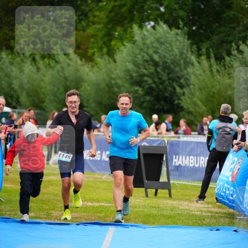 30.08.2026 - Elbe Triathlon Hamburg LAZAROV Photography http://msf.ph/oto/10062559 30.08.2026 11:49:27 Ziel 1145, 1252 meine-sportfotos.de