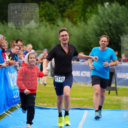 30.08.2026 - Elbe Triathlon Hamburg LAZAROV Photography http://msf.ph/oto/10062575 30.08.2026 11:49:29 Ziel 1145, 1252, 1363 meine-sportfotos.de