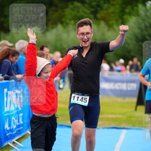 30.08.2026 - Elbe Triathlon Hamburg LAZAROV Photography http://msf.ph/oto/10062593 30.08.2026 11:49:30 Ziel 1145, 1252, 1363 meine-sportfotos.de