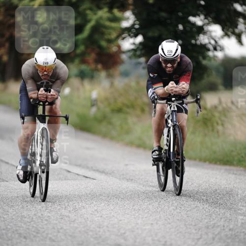 30.08.2026 - Elbe Triathlon Hamburg Michael Burmester http://msf.ph/oto/10062632 30.08.2026 09:01:17 Radfahren 235, 249, 305, 369 meine-sportfotos.de