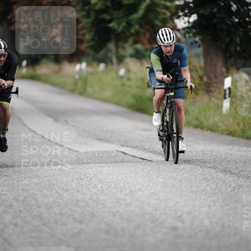 30.08.2026 - Elbe Triathlon Hamburg Michael Burmester http://msf.ph/oto/10062658 30.08.2026 09:01:27 Radfahren 285, 305, 327, 353, 354 meine-sportfotos.de