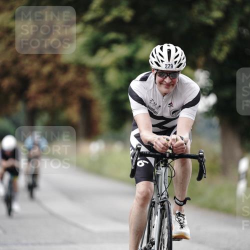 30.08.2026 - Elbe Triathlon Hamburg Michael Burmester http://msf.ph/oto/10062685 30.08.2026 09:01:40 Radfahren 211, 279, 376, 379, 386 meine-sportfotos.de