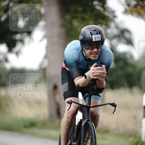 30.08.2026 - Elbe Triathlon Hamburg Michael Burmester http://msf.ph/oto/10062696 30.08.2026 09:01:44 Radfahren 211, 376, 379, 386 meine-sportfotos.de