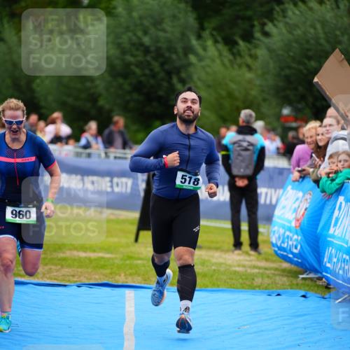 30.08.2026 - Elbe Triathlon Hamburg LAZAROV Photography http://msf.ph/oto/10062704 30.08.2026 11:49:57 Ziel 518, 960 meine-sportfotos.de