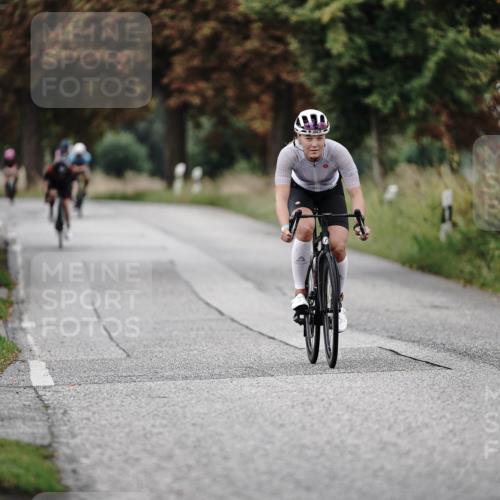 30.08.2026 - Elbe Triathlon Hamburg Michael Burmester http://msf.ph/oto/10062720 30.08.2026 09:01:50 Radfahren 212, 329, 358 meine-sportfotos.de