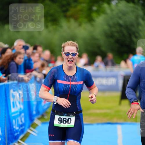 30.08.2026 - Elbe Triathlon Hamburg LAZAROV Photography http://msf.ph/oto/10062725 30.08.2026 11:49:59 Ziel 518, 960 meine-sportfotos.de