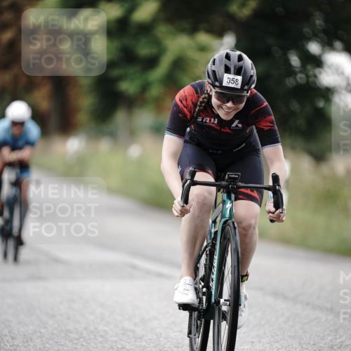 30.08.2026 - Elbe Triathlon Hamburg Michael Burmester http://msf.ph/oto/10062738 30.08.2026 09:01:56 Radfahren 212, 281, 319, 358 meine-sportfotos.de