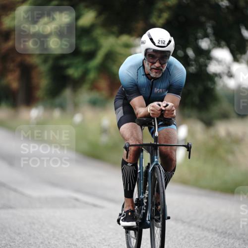30.08.2026 - Elbe Triathlon Hamburg Michael Burmester http://msf.ph/oto/10062739 30.08.2026 09:01:57 Radfahren 212, 281, 319, 358 meine-sportfotos.de